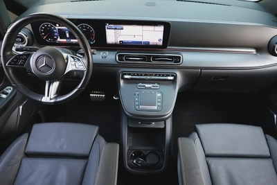 V300 AMG - 4 YRS WARRANTY / SERVICE 200,000 KM - GCC SPECS - PPF - ACCIDENT FREE - FULL SERVICE --15