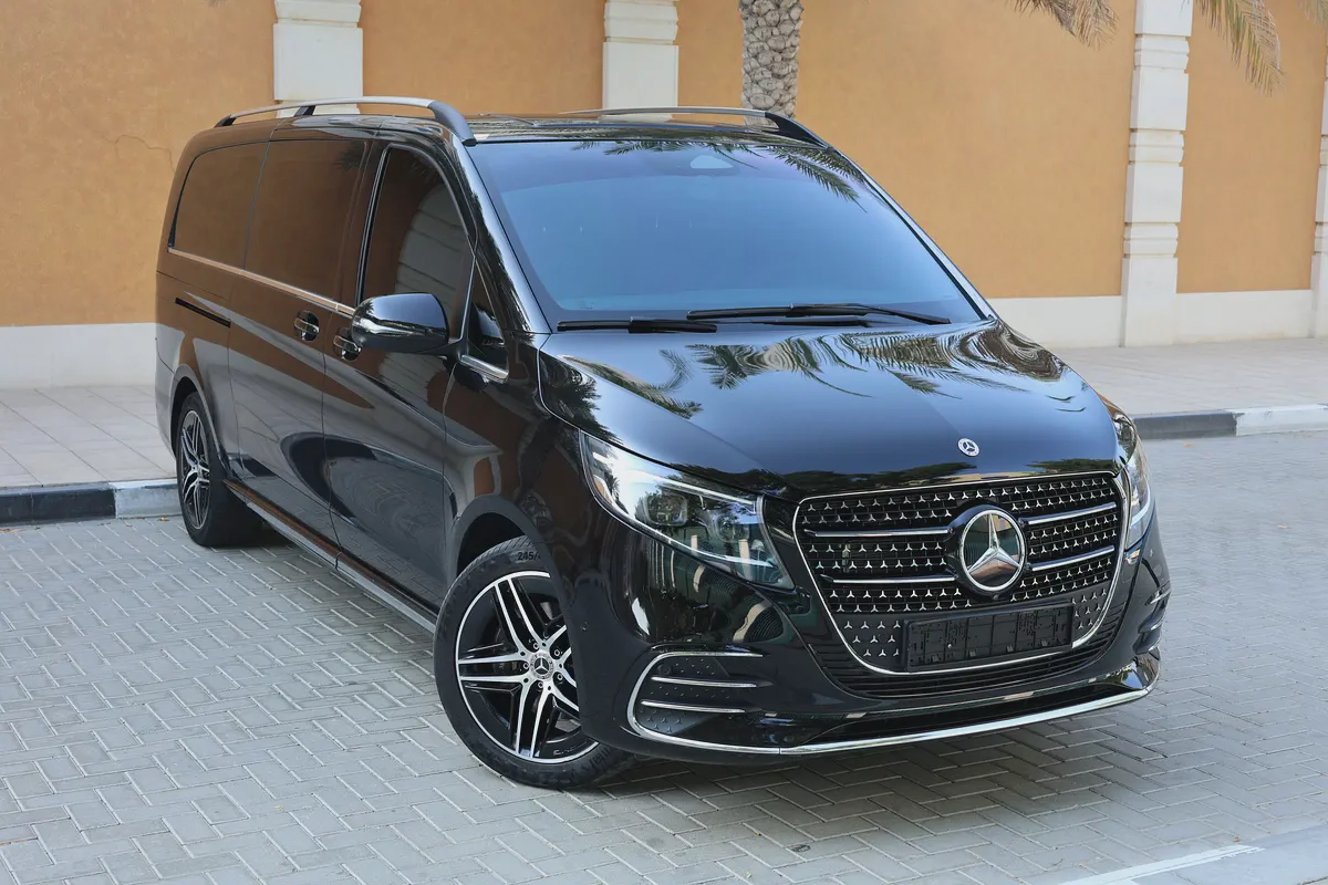 V300 AMG - 4 YRS WARRANTY / SERVICE 200,000 KM - GCC SPECS - PPF - ACCIDENT FREE - FULL SERVICE --1-1