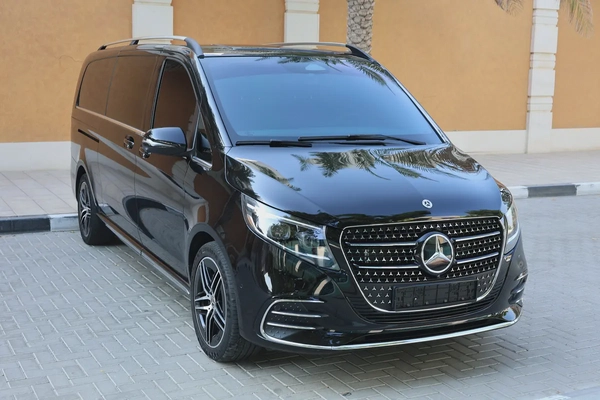 V300 AMG - 4 YRS WARRANTY / SERVICE 200,000 KM - GCC SPECS - PPF - ACCIDENT FREE - FULL SERVICE -