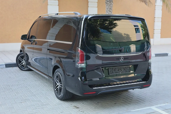V300 AMG - 4 YRS WARRANTY / SERVICE 200,000 KM - GCC SPECS - PPF - ACCIDENT FREE - FULL SERVICE -