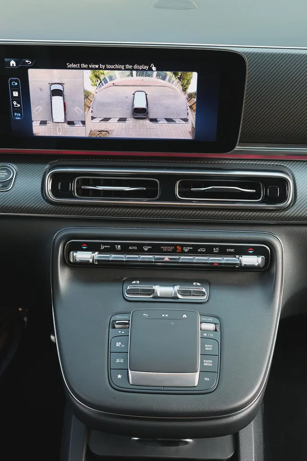 V300 AMG - 4 YRS WARRANTY / SERVICE 200,000 KM - GCC SPECS - PPF - ACCIDENT FREE - FULL SERVICE -