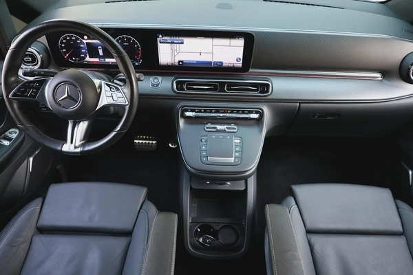V300 AMG - 4 YRS WARRANTY / SERVICE 200,000 KM - GCC SPECS - PPF - ACCIDENT FREE - FULL SERVICE -
