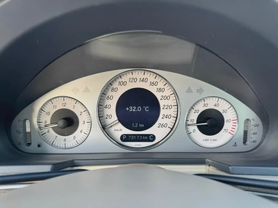 Mercedes Benz E320 2004 73000km - Beige Interior - Original Paint - Japan Import - Clean Title-17