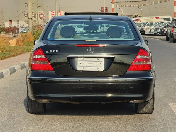 Mercedes Benz E320 2004 73000km - Beige Interior - Original Paint - Japan Import - Clean Title