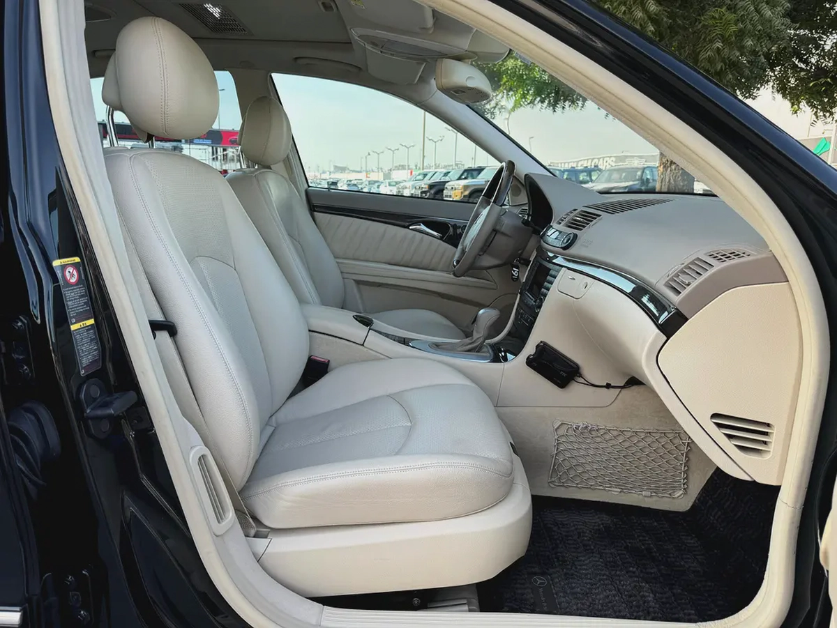 Mercedes Benz E320 2004 73000km - Beige Interior - Original Paint - Japan Import - Clean Title-12-12