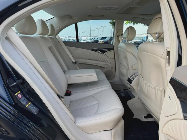Mercedes Benz E320 2004 73000km - Beige Interior - Original Paint - Japan Import - Clean Title