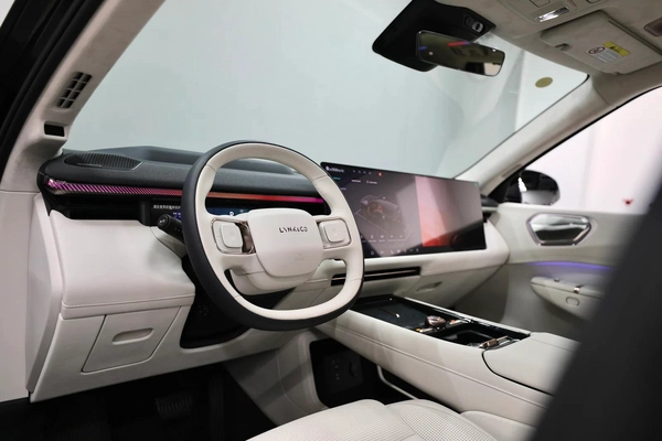 LYNK CO 900 EM-P | BRAND NEW | 2.0L Turbo | Warranty 5 Years