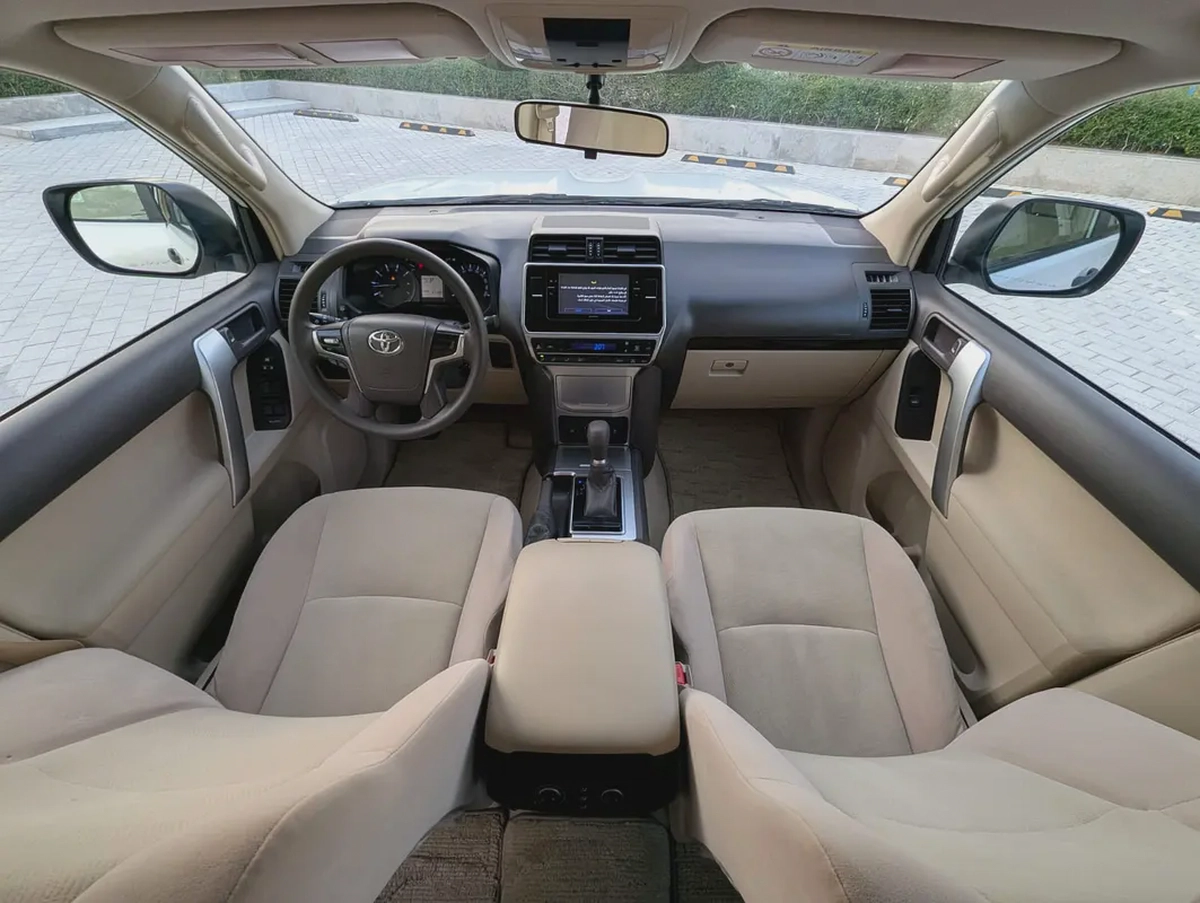 TOYOTA PRADO 2023 V4 2.7L ORIGINAL PAINT LOW MILEAGE IN EXCELLENT CONDITION