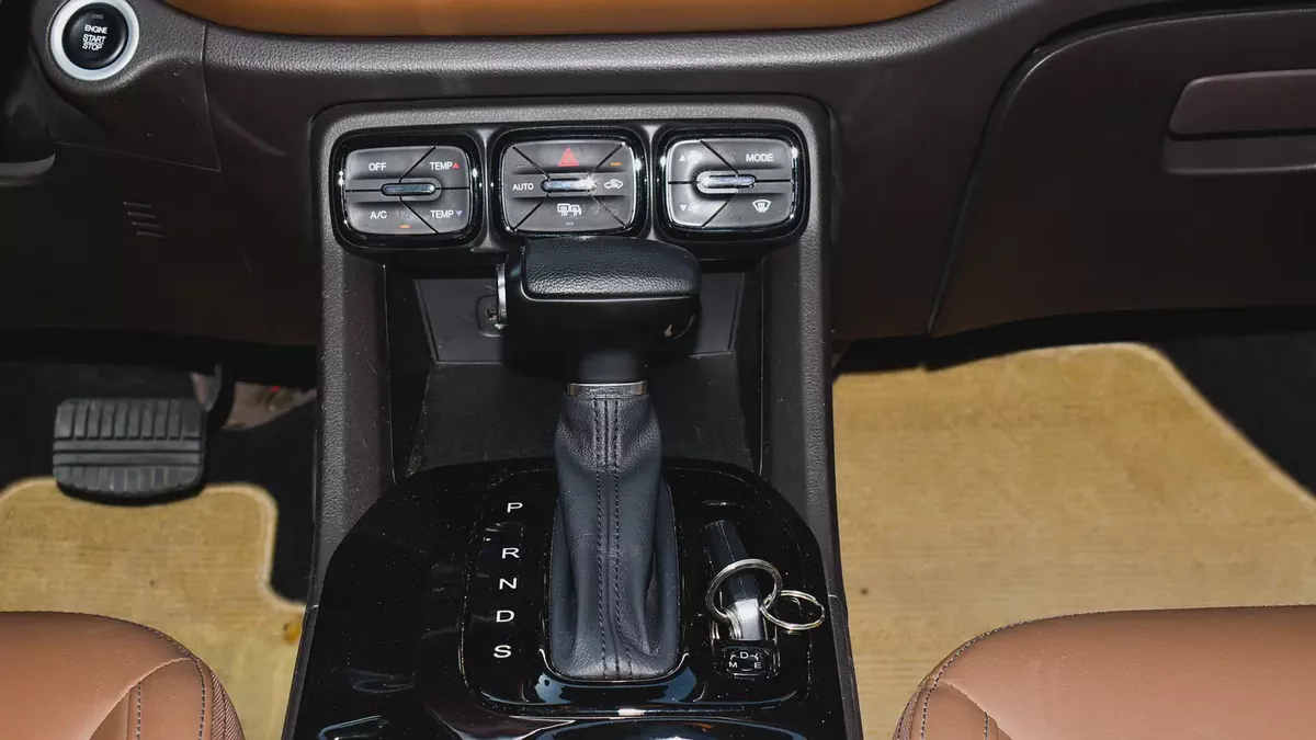 0% DP | AED 612 / Month | GAC | GS3 GE 1.3T | 2024 | Gargash Warranty | Service History-14-14