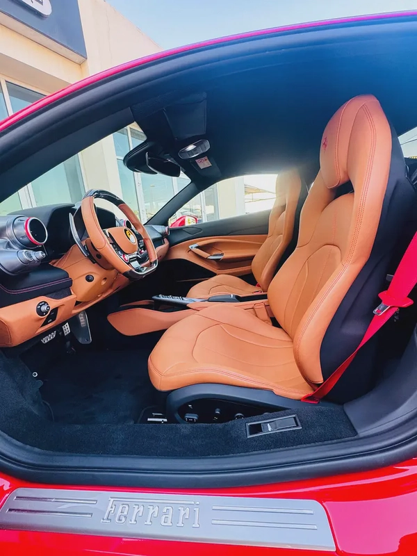 Ferrari F8 TRIBUTO 2022 low mileage fully loaded