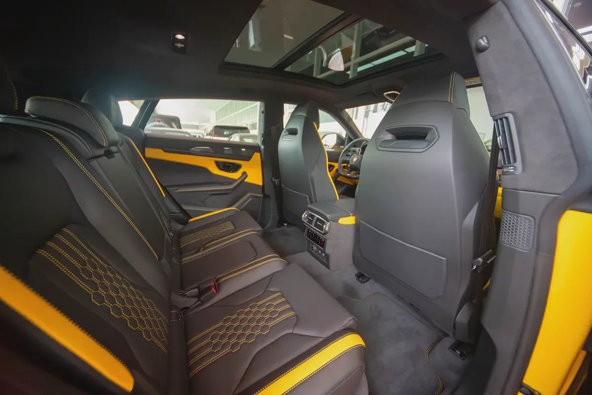 Lamborghini Urus SE | 2025 | 0 km | Carbon Fiber-14-14