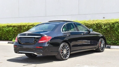 Mercedes-Benz E200-14