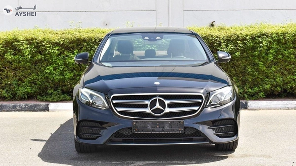 Mercedes-Benz E200