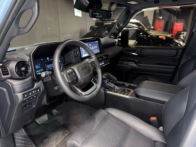 Toyota Prado VXR-9