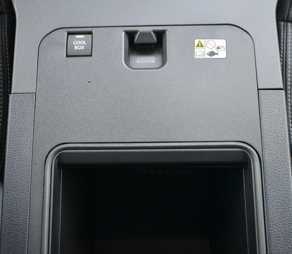 Toyota Prado VXR TOYOTA-PRADO 2.8L ADV