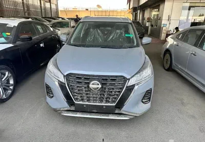 Nissan Kicks – Silver SUV with Black Interior-0