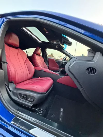 For sale ⁦Lexus ES 350 VII (XZ10), 3.5 l, 2021⁩ in UAE, Sharjah-6