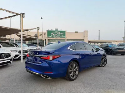 For sale ⁦Lexus ES 350 VII (XZ10), 3.5 l, 2021⁩ in UAE, Sharjah-4