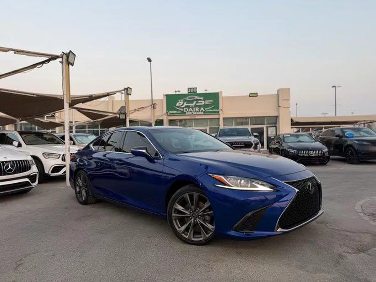 For sale ⁦Lexus ES 350 VII (XZ10), 3.5 l, 2021⁩ in UAE, Sharjah-2-2