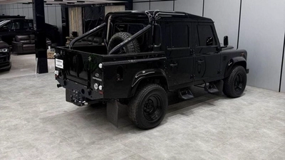 Land Rover Defender 110 Land Rover Defender 2015 GCC specs-23
