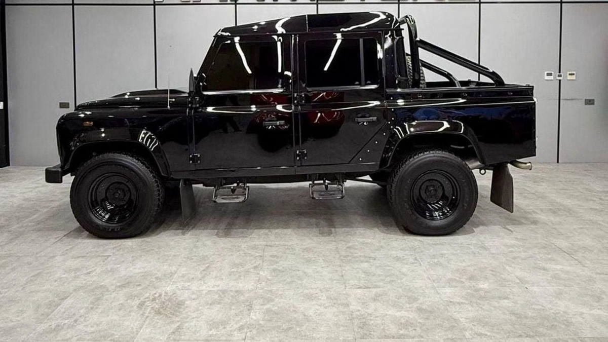 Land Rover Defender 110 Land Rover Defender 2015 GCC specs-21-0