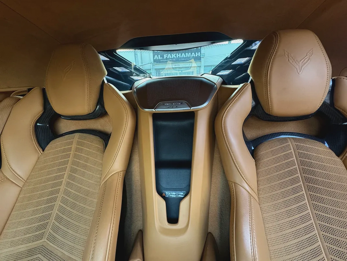 Corvette Stingray 1LT - (clean title free accident)-11-11