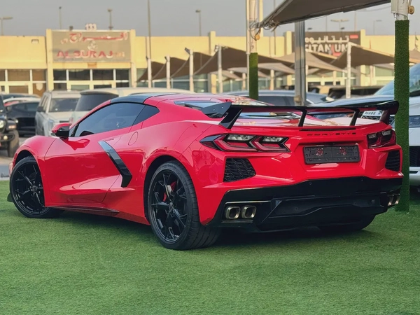 Corvette Stingray 1LT - (clean title free accident)