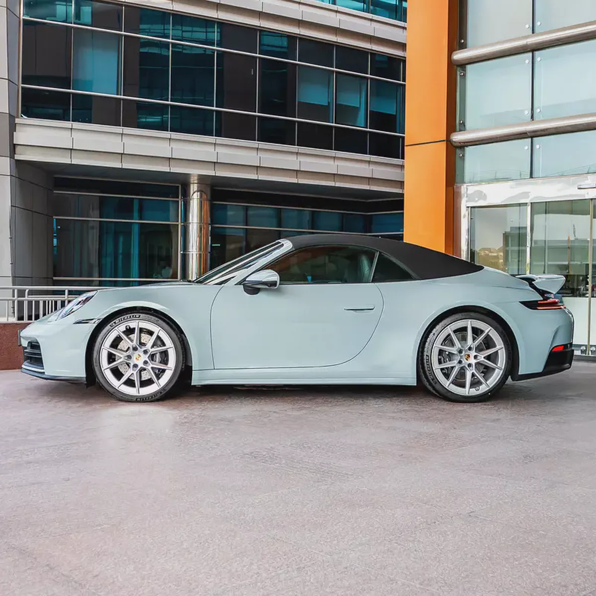Porsche 911 Carrera 2025 - Brand New-8-8