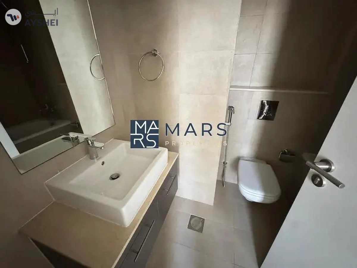 Lavishing Unit | Excellent Community | Ready To Move-12-12