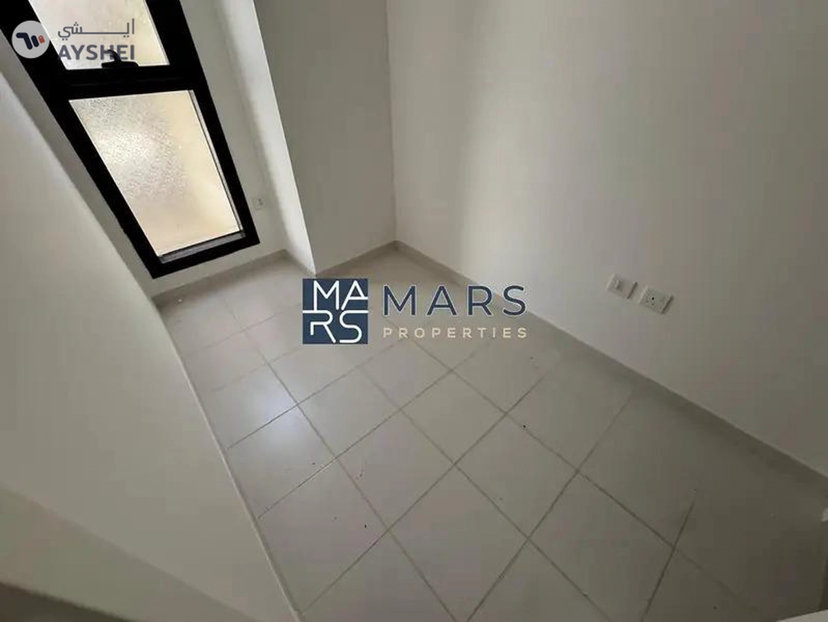 Lavishing Unit | Excellent Community | Ready To Move-3-3