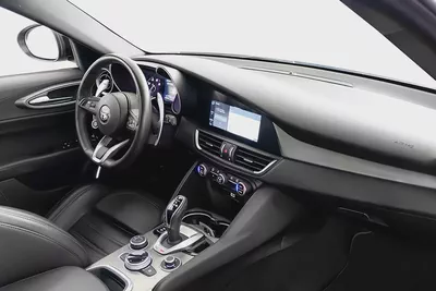 AED 2,070 / 60 months | 0% DP | 2023 ALFA ROMEO GIULIA Veloce Q2 / Full Service History-9