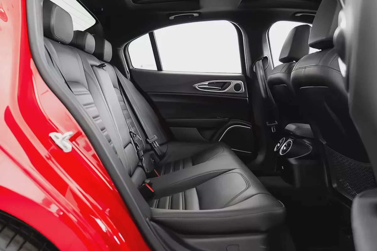 AED 2,070 / 60 months | 0% DP | 2023 ALFA ROMEO GIULIA Veloce Q2 / Full Service History-11-11