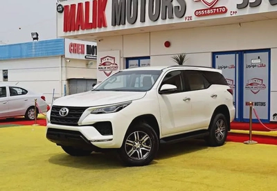 2050 EMI ON 0% DP 2022 TOYOTA FORTUNER EXR AVAILABLE ON CASH OR FINANCE-1