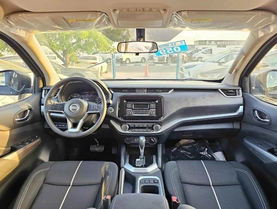 Nissan X Terra SE 7 SEATS / 2.5L PETROL V4 / LEATHER SEATS / PUSH START / 4WD (CODE # 69096)-2