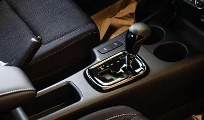 Toyota Hilux Adventure V6 4.0L Petrol AT-6