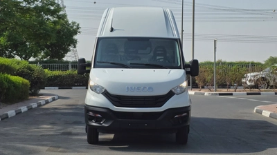 IVECO DAILY (White Automatic)-1