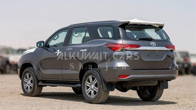 Toyota Fortuner 2.4L Diesel AT 4X4 MY2025-5