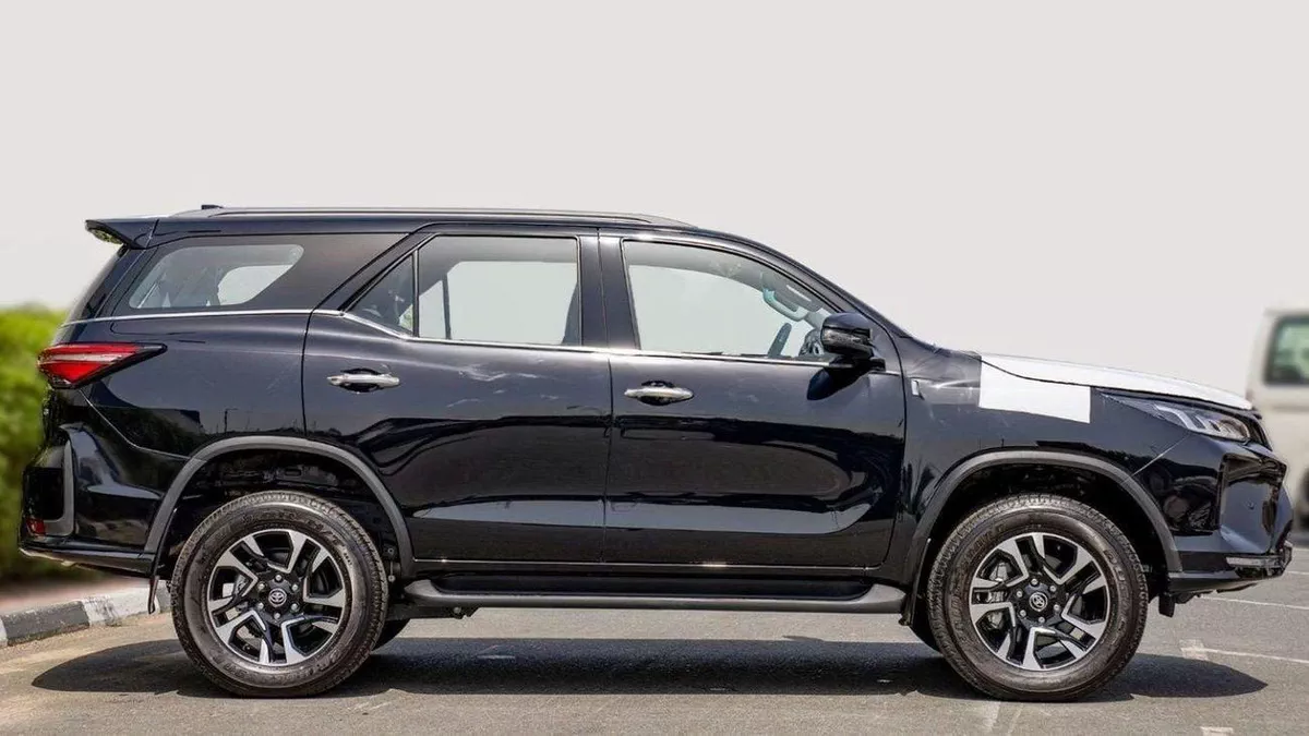 Toyota Fortuner VX2 Toyota Fortuner 2.8L Diesel Automatic 4X4 MY2024 Full Option-8-0