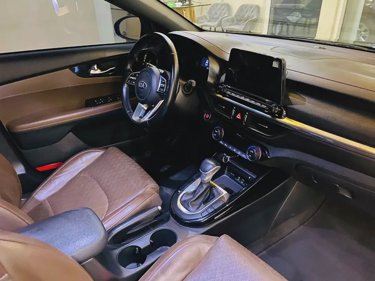 Stunning Kia Cerato Sport 2021 | GCC Specs | Pristine Condition-18-18