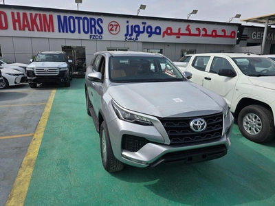 TOYOTA FORTUNER 2.7L PETROL 2026 – SILVER EXTERIOR-4