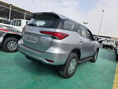 TOYOTA FORTUNER 2.7L PETROL 2026 – SILVER EXTERIOR-5