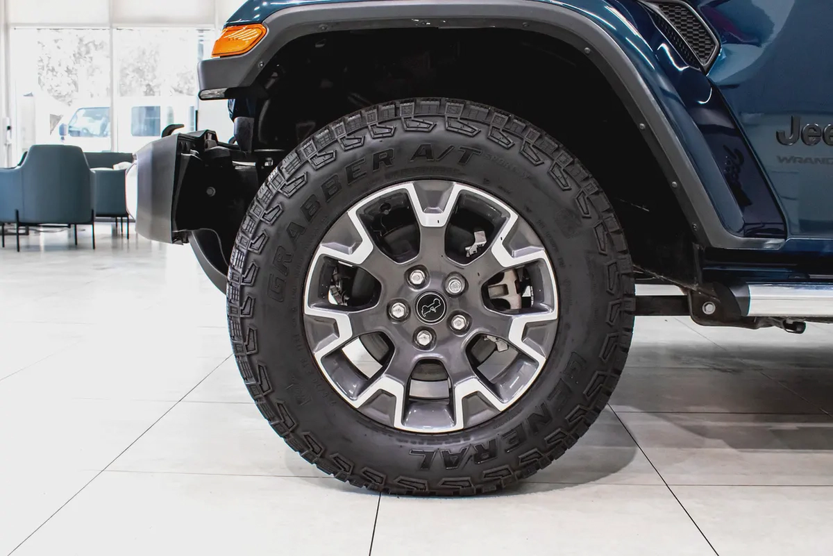 2025 Jeep Wrangler Sahara - 1941 Edition-15-15