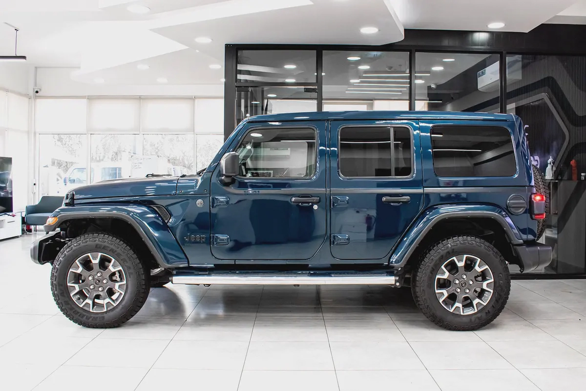 2025 Jeep Wrangler Sahara - 1941 Edition-2-2