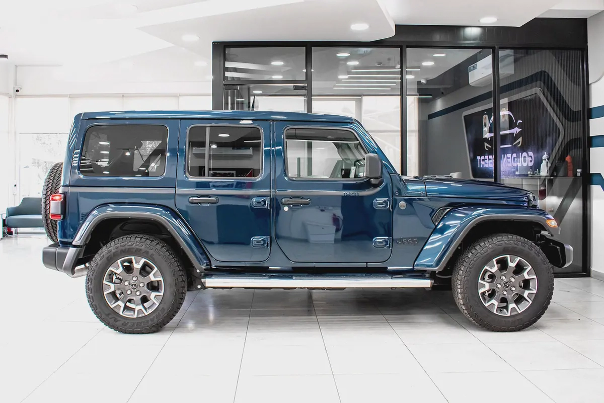 2025 Jeep Wrangler Sahara - 1941 Edition-3-3