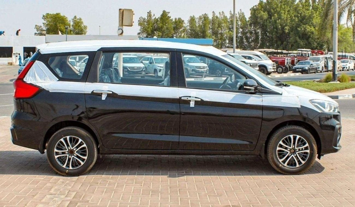 Suzuki Ertiga Suzuki Ertiga 1.5L Petrol GLX A/T 2024-5-5