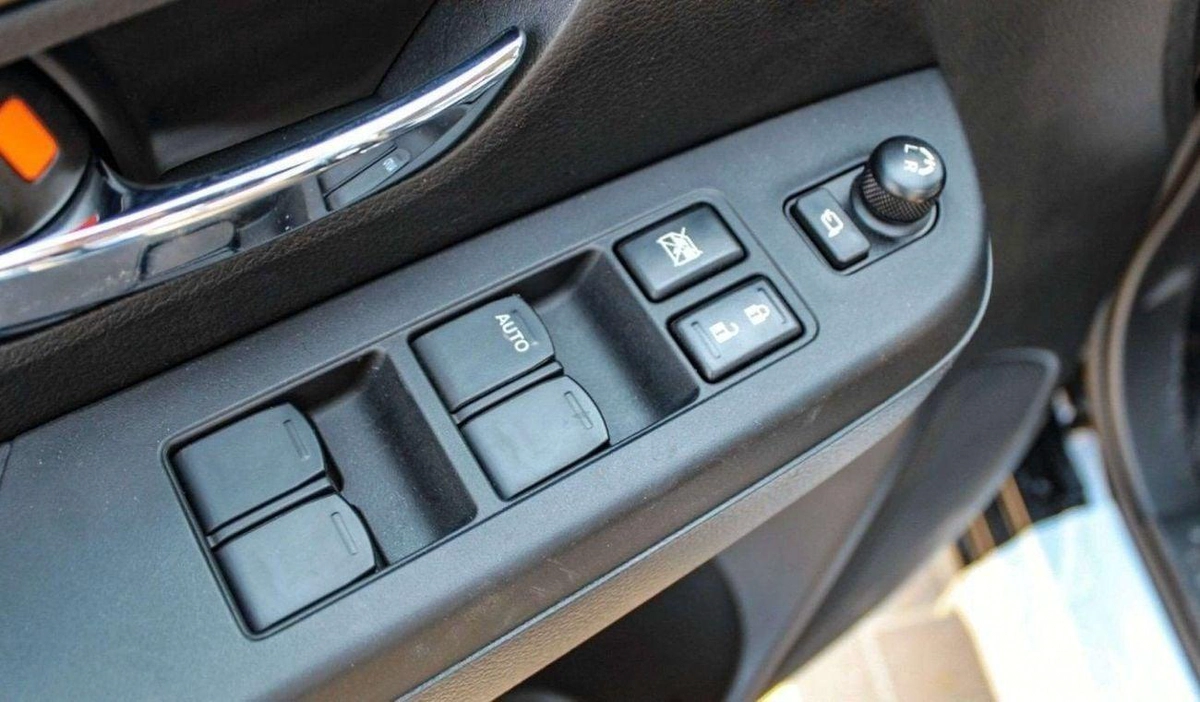 Suzuki Ertiga Suzuki Ertiga 1.5L Petrol GLX A/T 2024-19-19