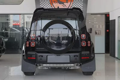 Land Rover Defender | 110 X-Dynamic HSE P400 | GCC Specs | 2026 (Export)-4