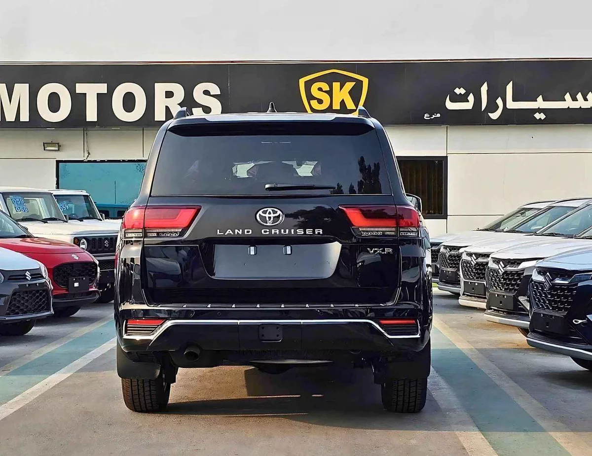 Toyota Land Cruiser VXR 3.5L-1-0