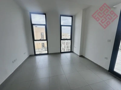 Brand new bige studio for sale with big tarric-3