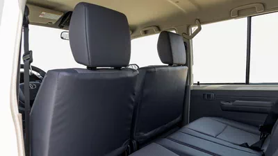 Toyota Land Cruiser 70 -15